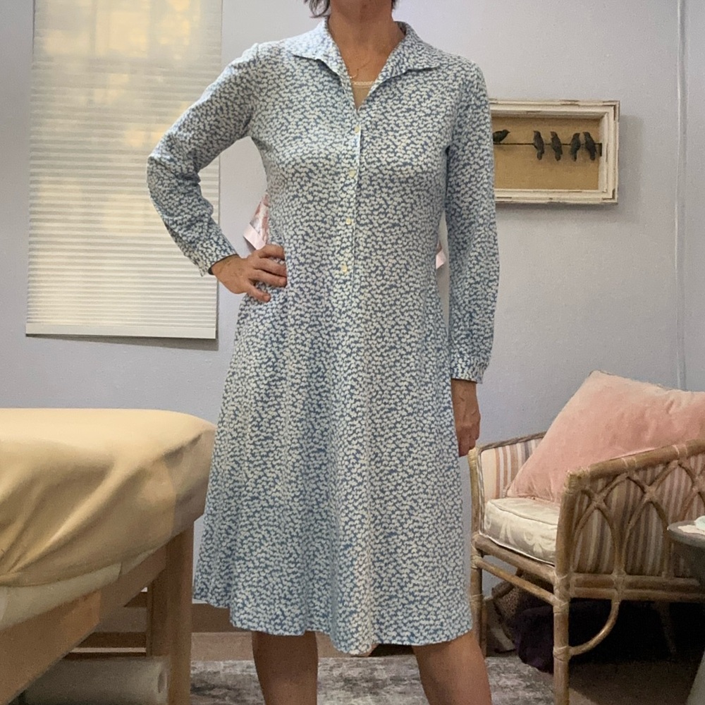 Tanner vintage elephant print lightweight button down long sleeve midi dress  8 - Picture 3 of 14